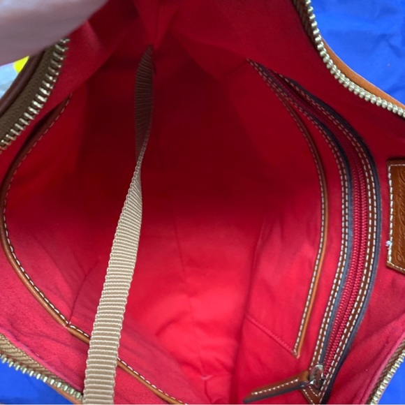 Dooney & Bourke Embossed Lizard Hobo EUC - Picture 3 of 7